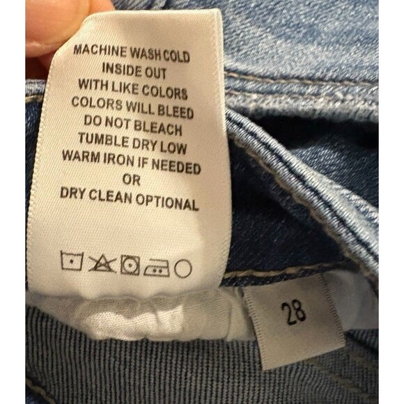 Vervet Feasibly High Rise Crop Flare Jeans Women's Size 28 Med Wash Style T6206 - Picture 5 of 13